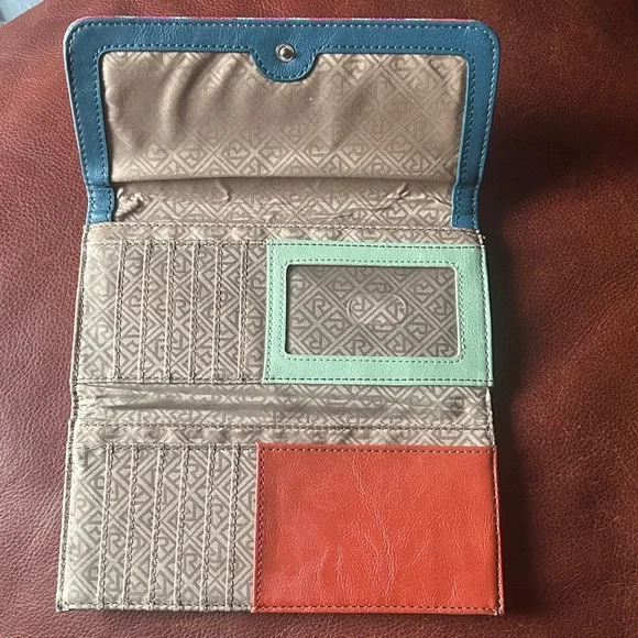 Relic Sweetheart Wallet - Picture 2 of 10